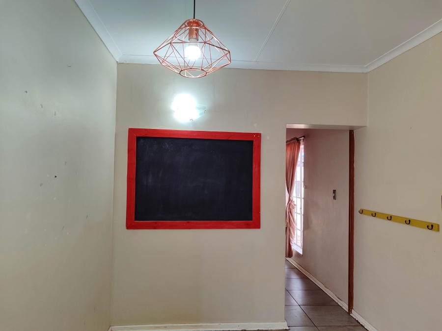 4 Bedroom Property for Sale in Flamwood North West